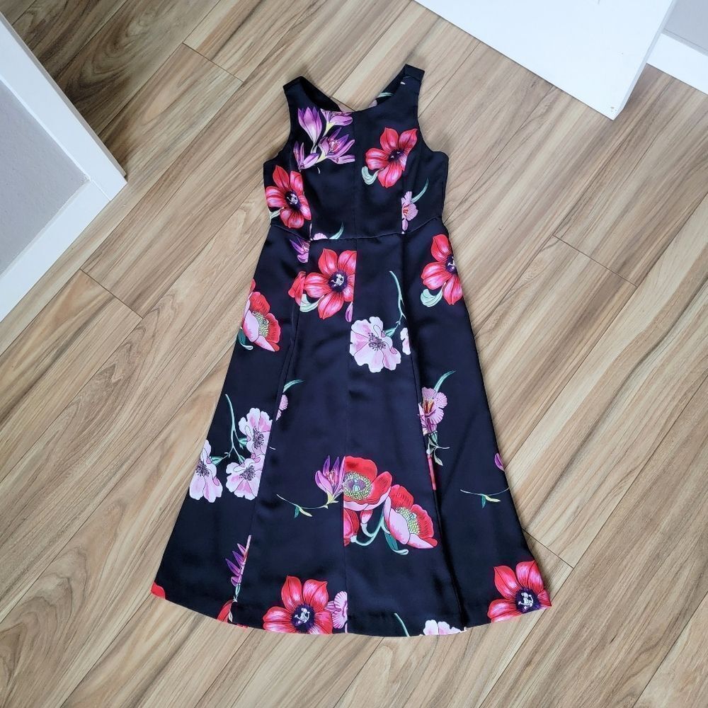 Ann Taylor Poppy Floral High Neck Criss Cross Back Midi Dress in Black - Picture 2 of 12